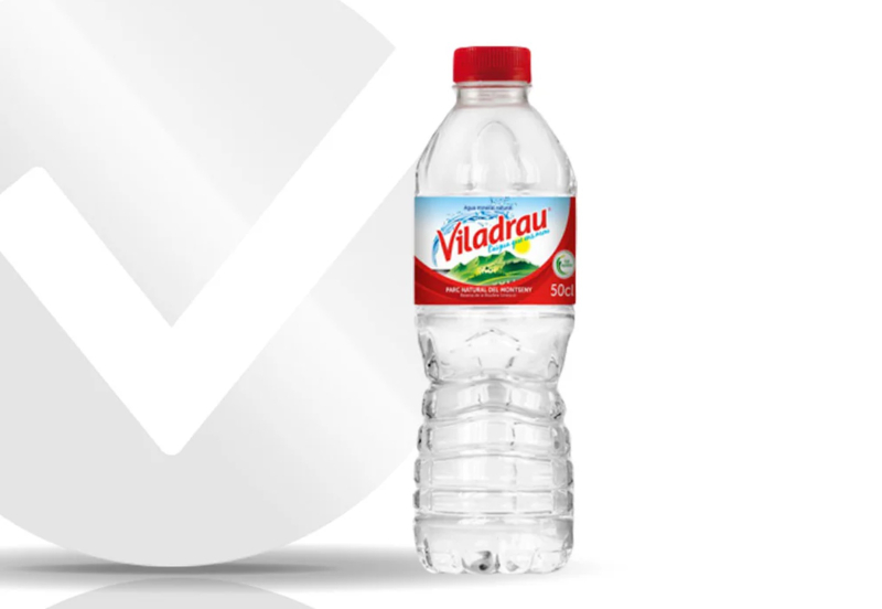 Agua sin gas